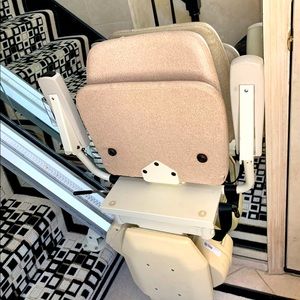 Pinnacle stair lift for sale